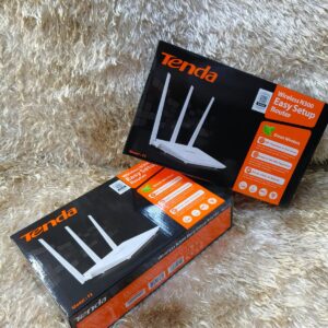 Tenda  Router F3